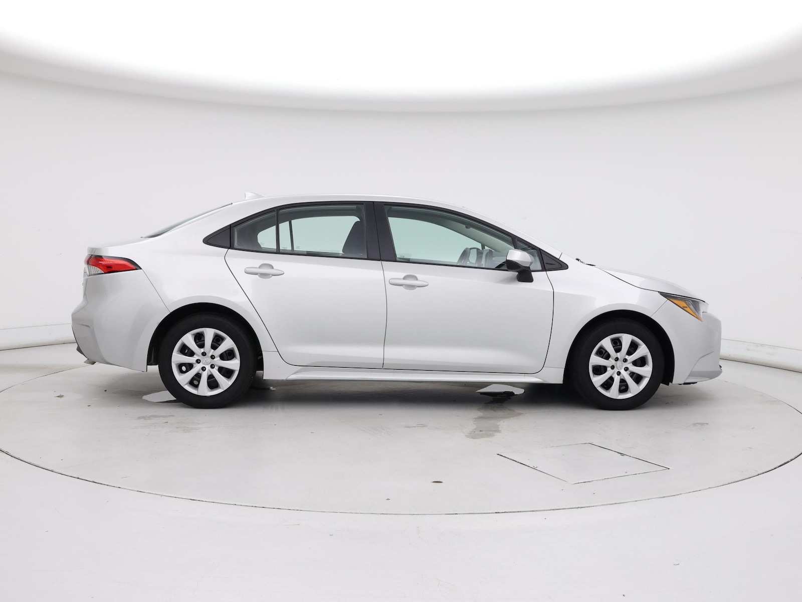2024 Toyota Corolla LE - Photo 8