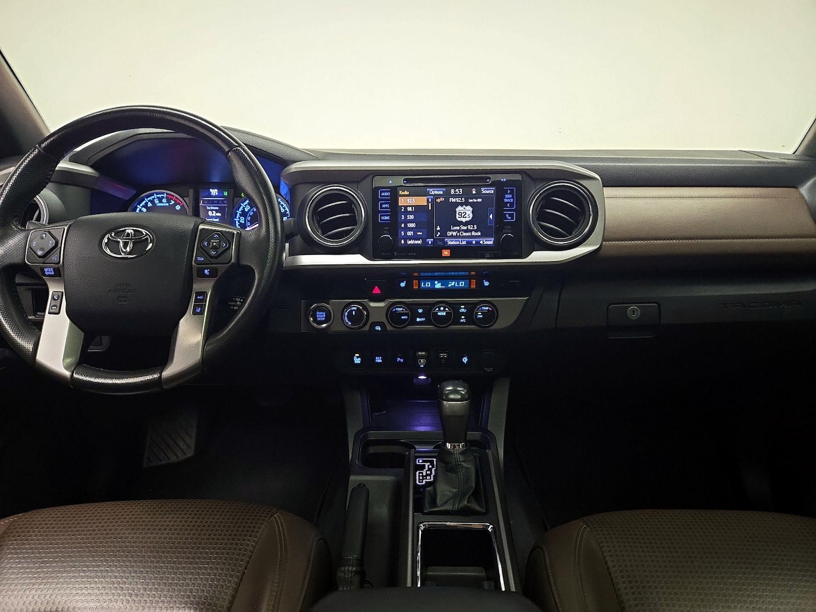 2018 Toyota Tacoma Limited - Photo 10