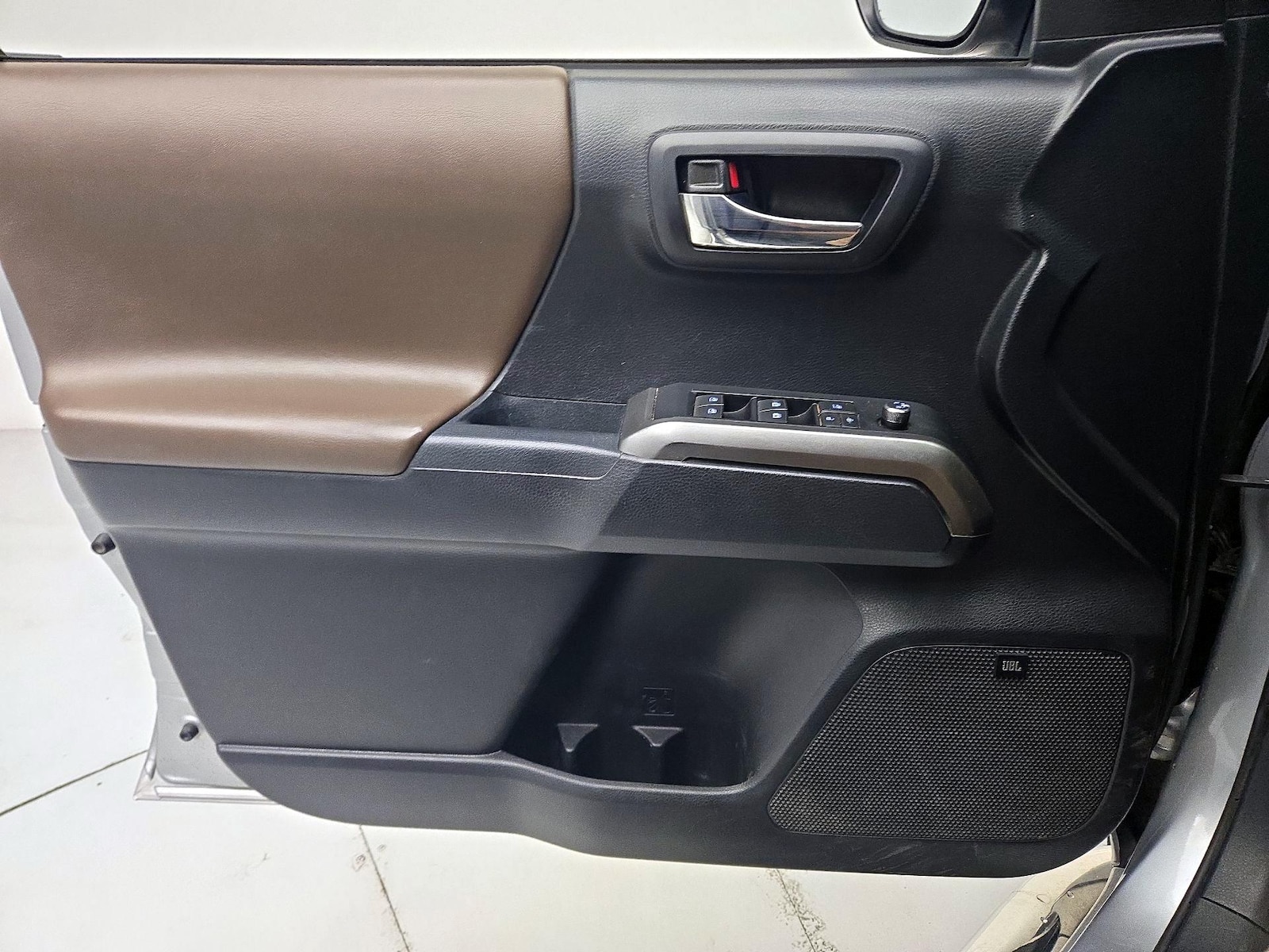 2018 Toyota Tacoma Limited - Photo 13