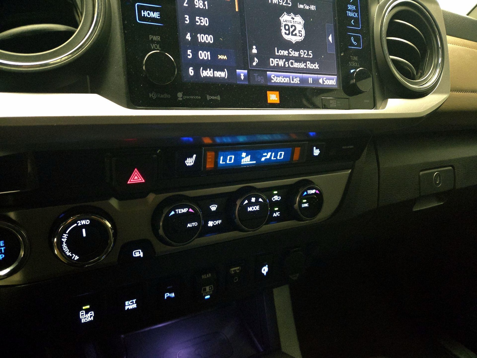 2018 Toyota Tacoma Limited - Photo 17