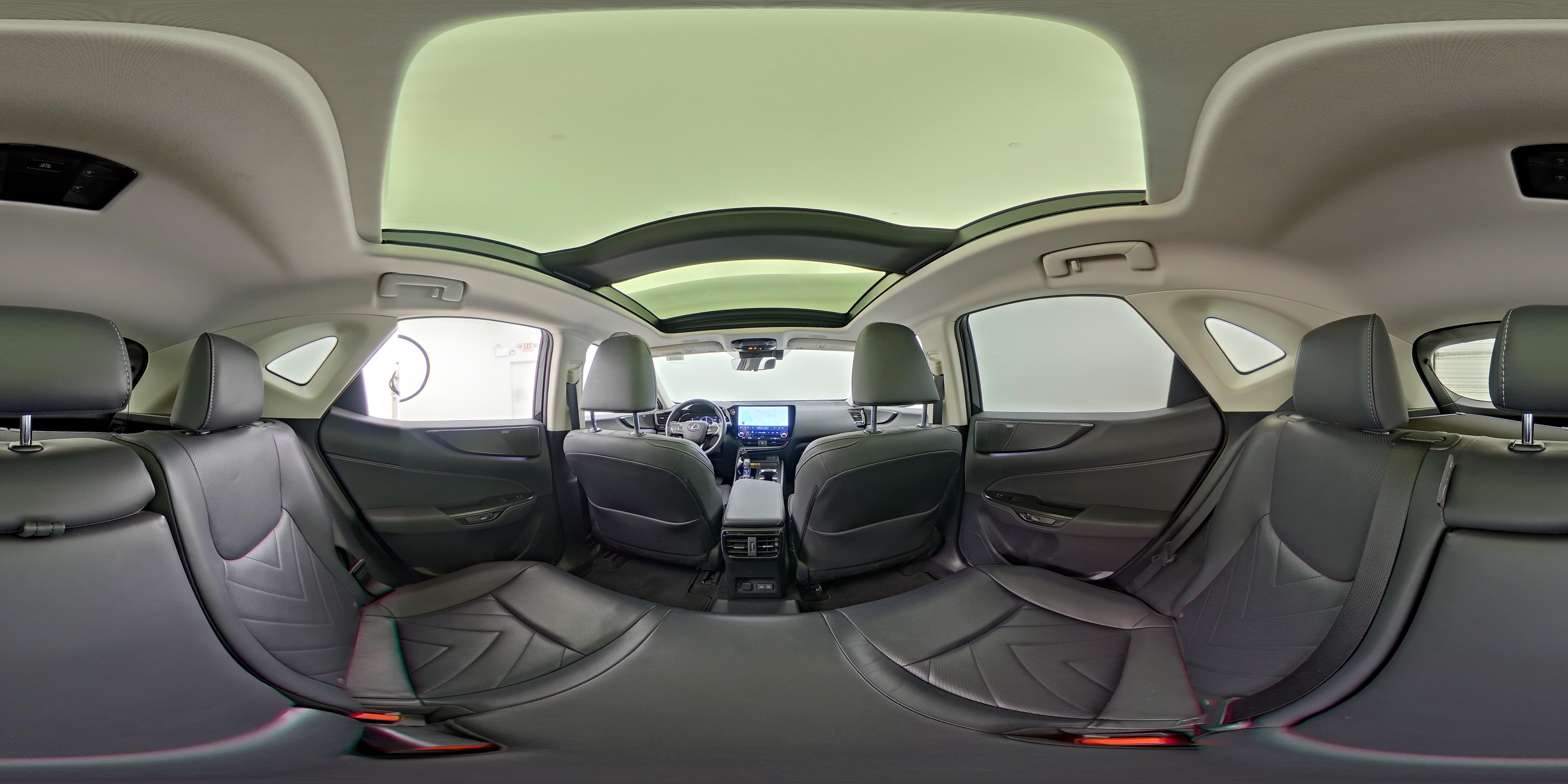 2025 Lexus NX PHEV 450h+ - Photo 27