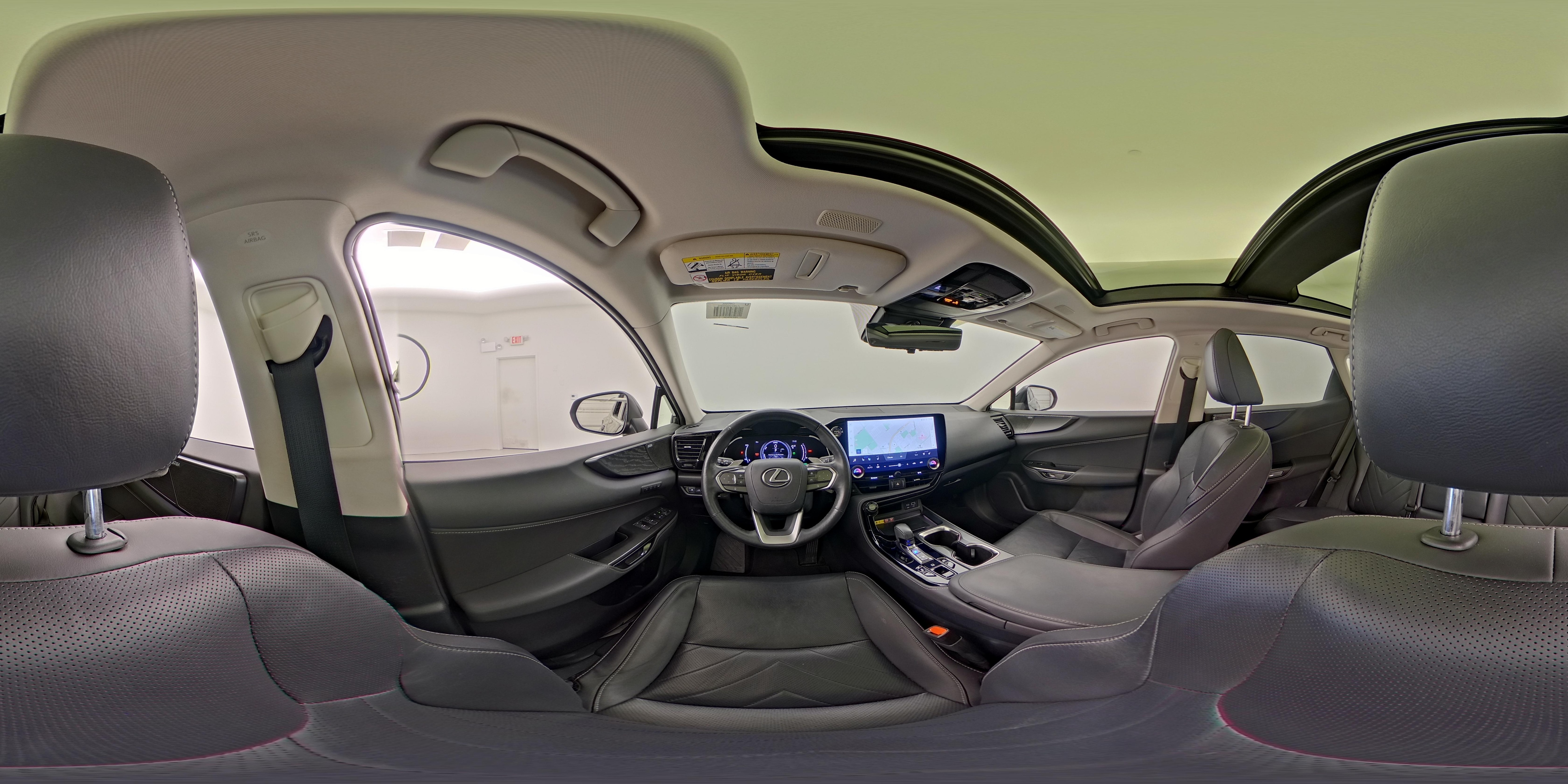 2025 Lexus NX PHEV 450h+ - Photo 28