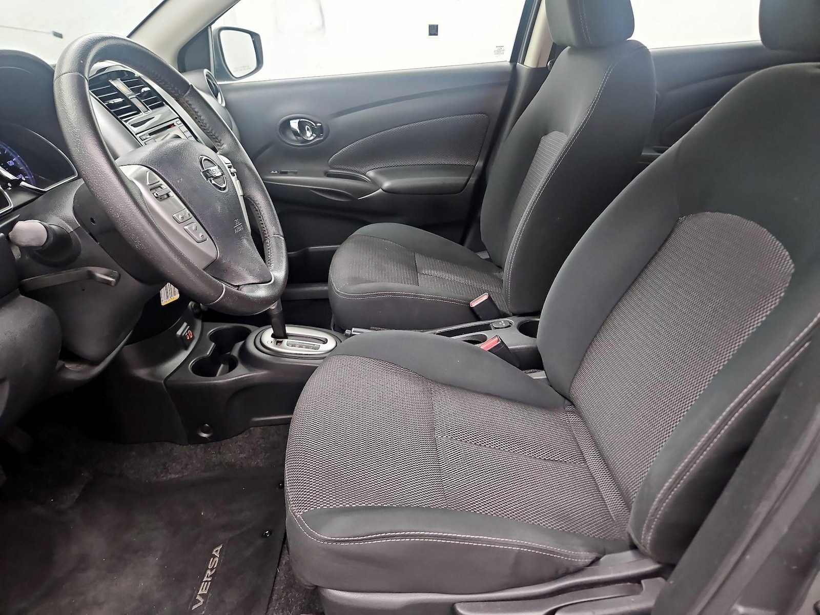 2018 Nissan Versa Sedan SV - Photo 12