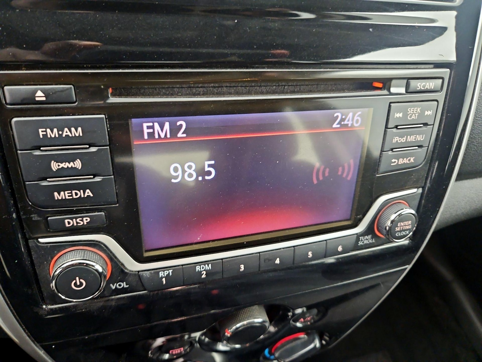 2018 Nissan Versa Sedan SV - Photo 16