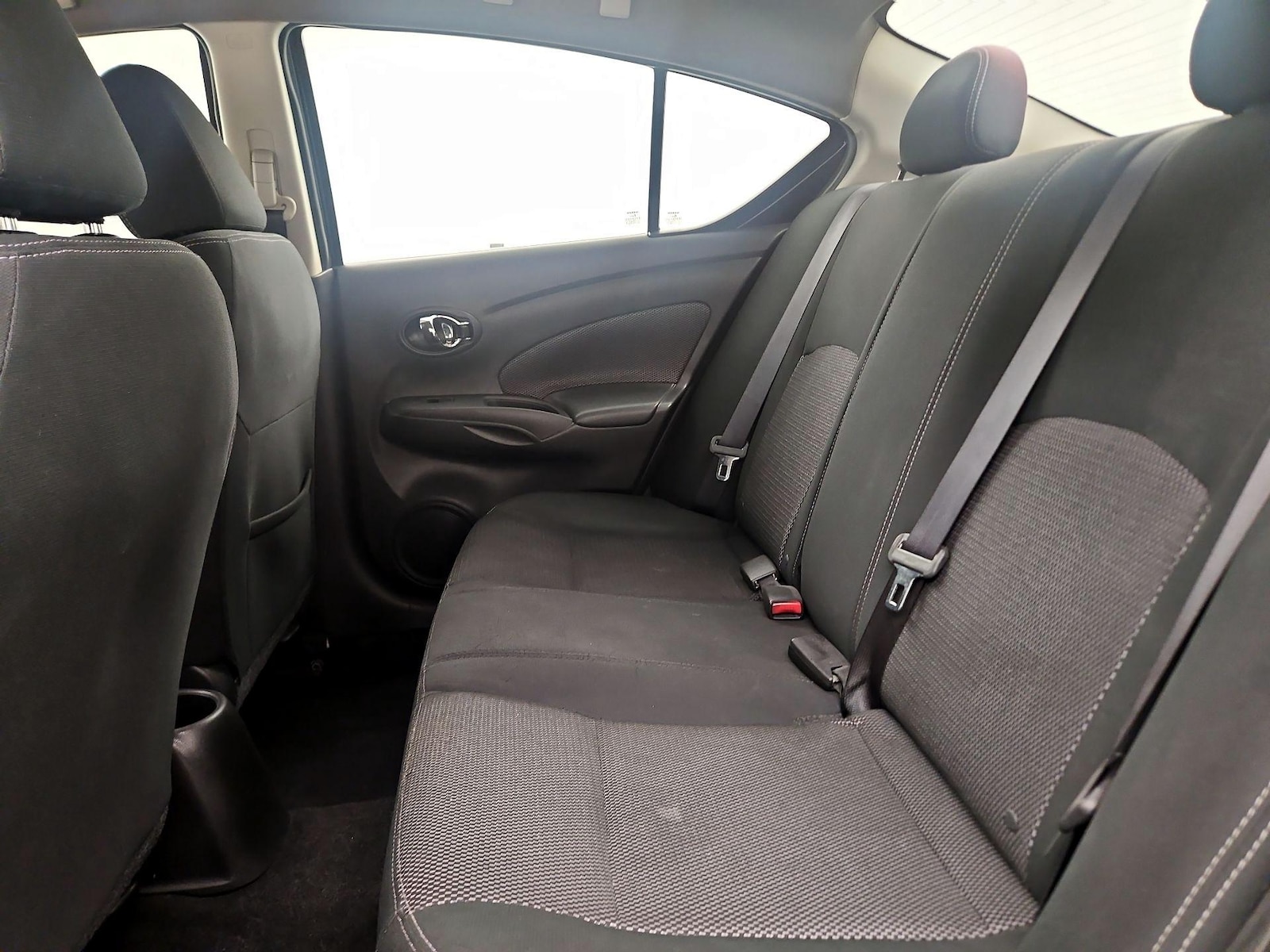 2018 Nissan Versa Sedan SV - Photo 19