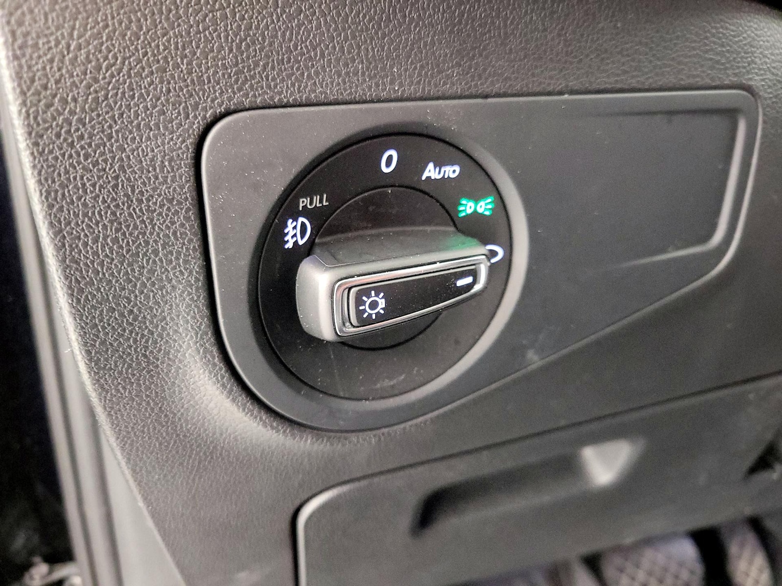 2019 Volkswagen Tiguan SEL Premium - Photo 14