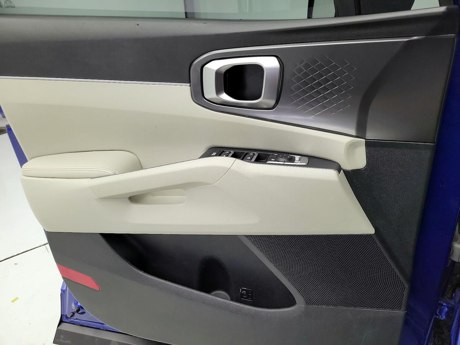 2023 Kia Sorento S - Photo 13