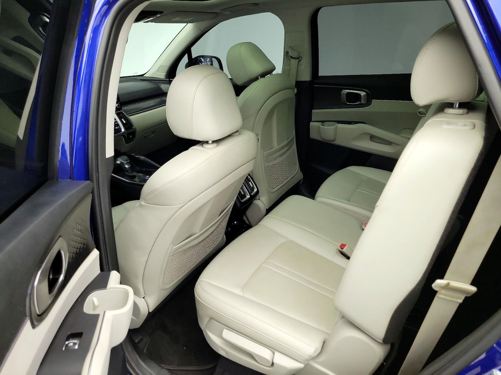 2023 Kia Sorento S - Photo 22