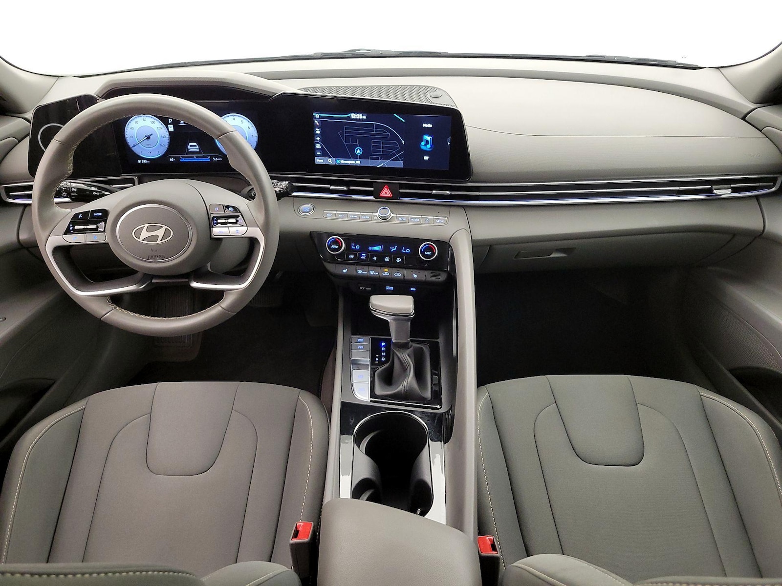 2025 Hyundai Elantra SEL - Photo 10