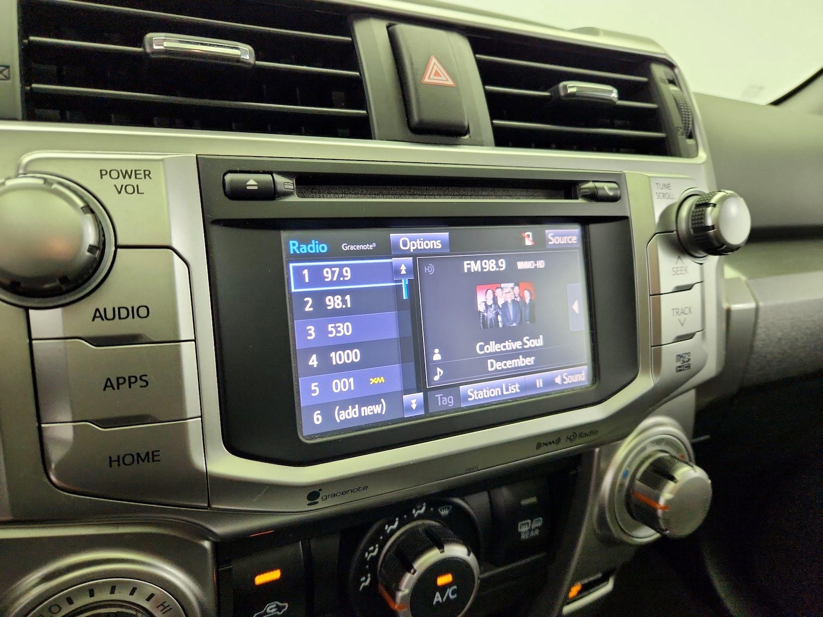 2019 Toyota 4Runner SR5 Premium - Photo 17