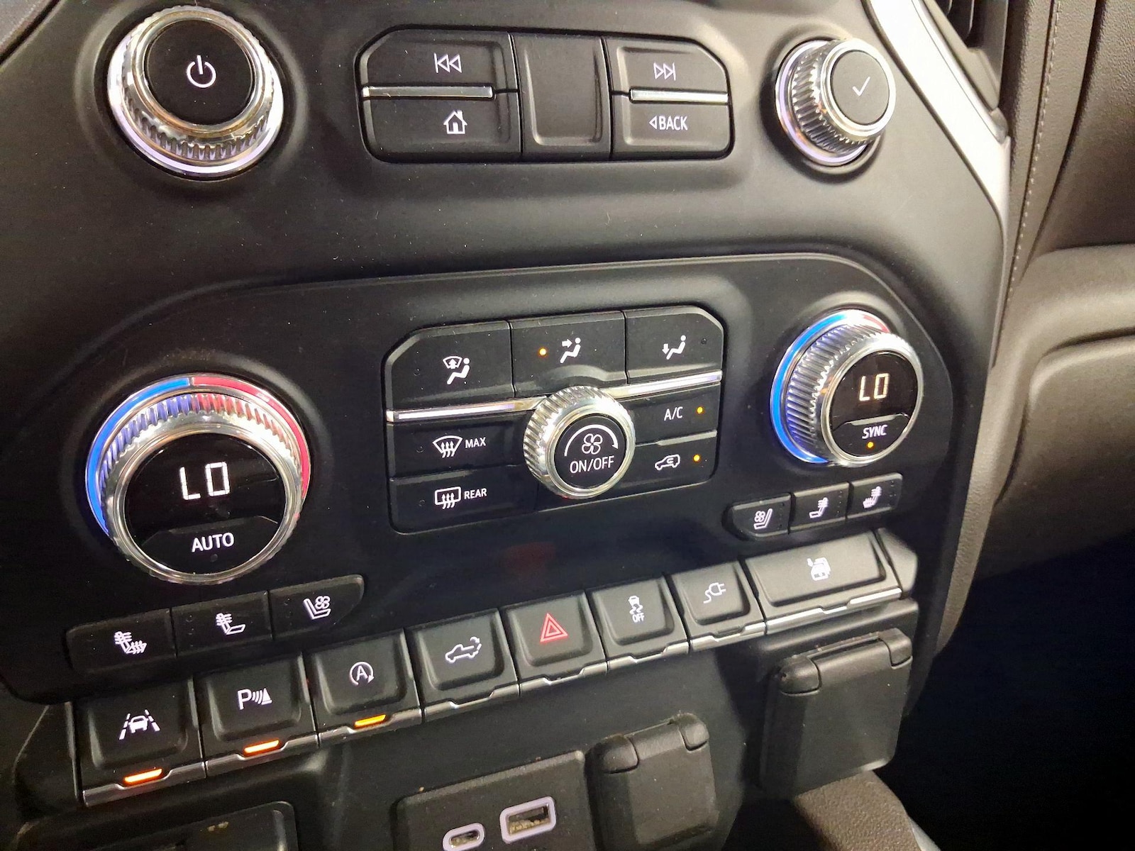 2019 GMC Sierra 1500 SLT - Photo 15