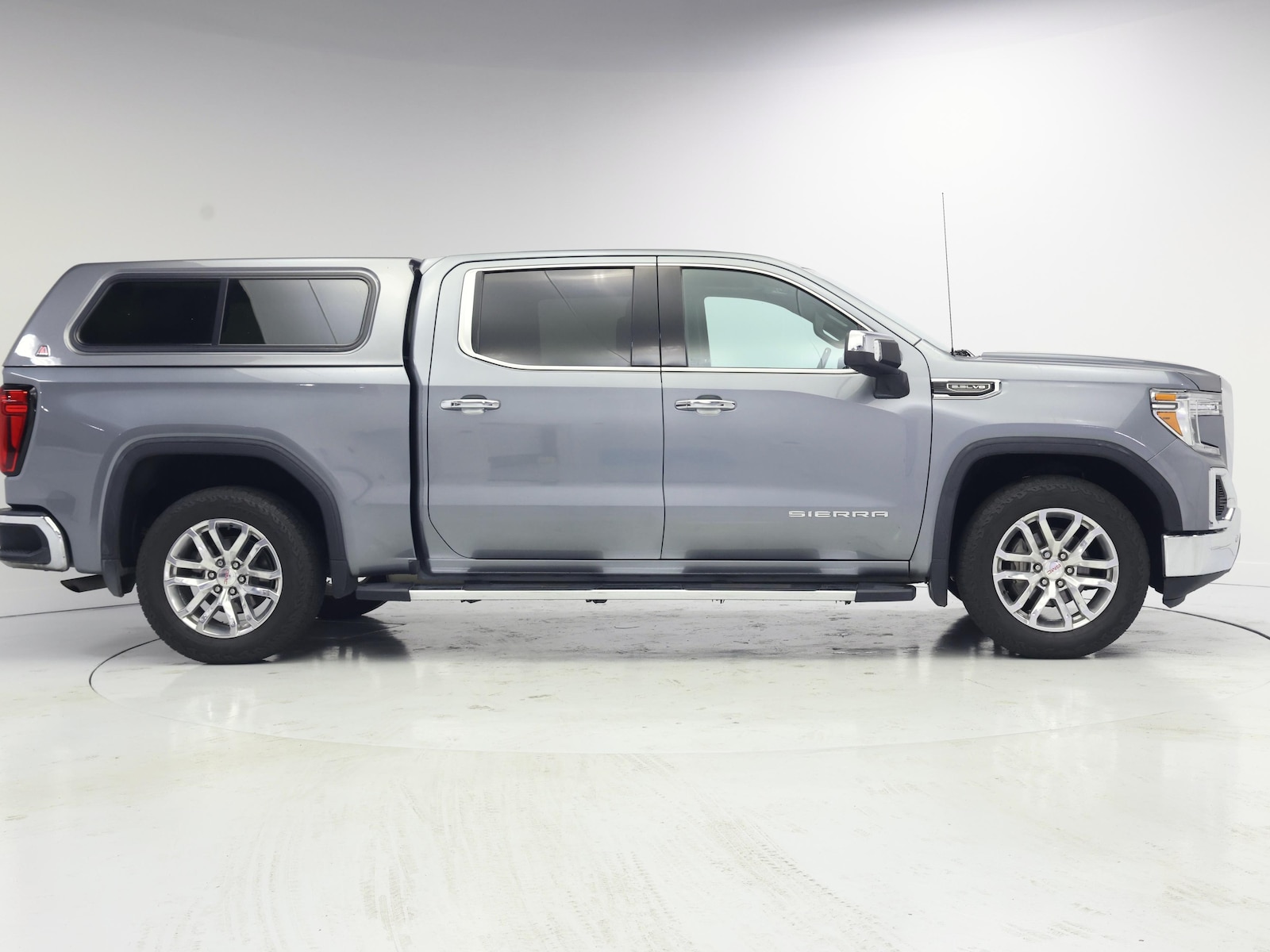 2019 GMC Sierra 1500 SLT - Photo 8