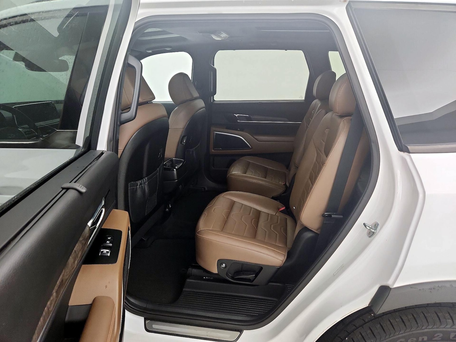 Rear Air Conditioning