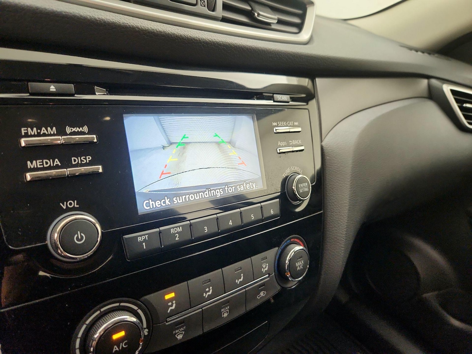 2015 Nissan Rogue S - Photo 15