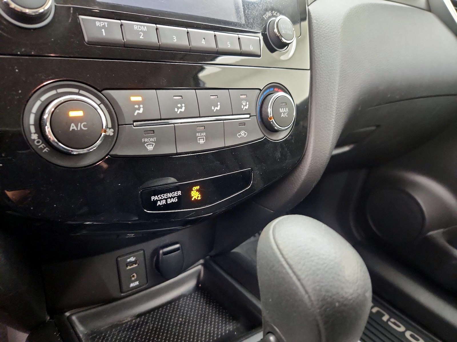 2015 Nissan Rogue S - Photo 17