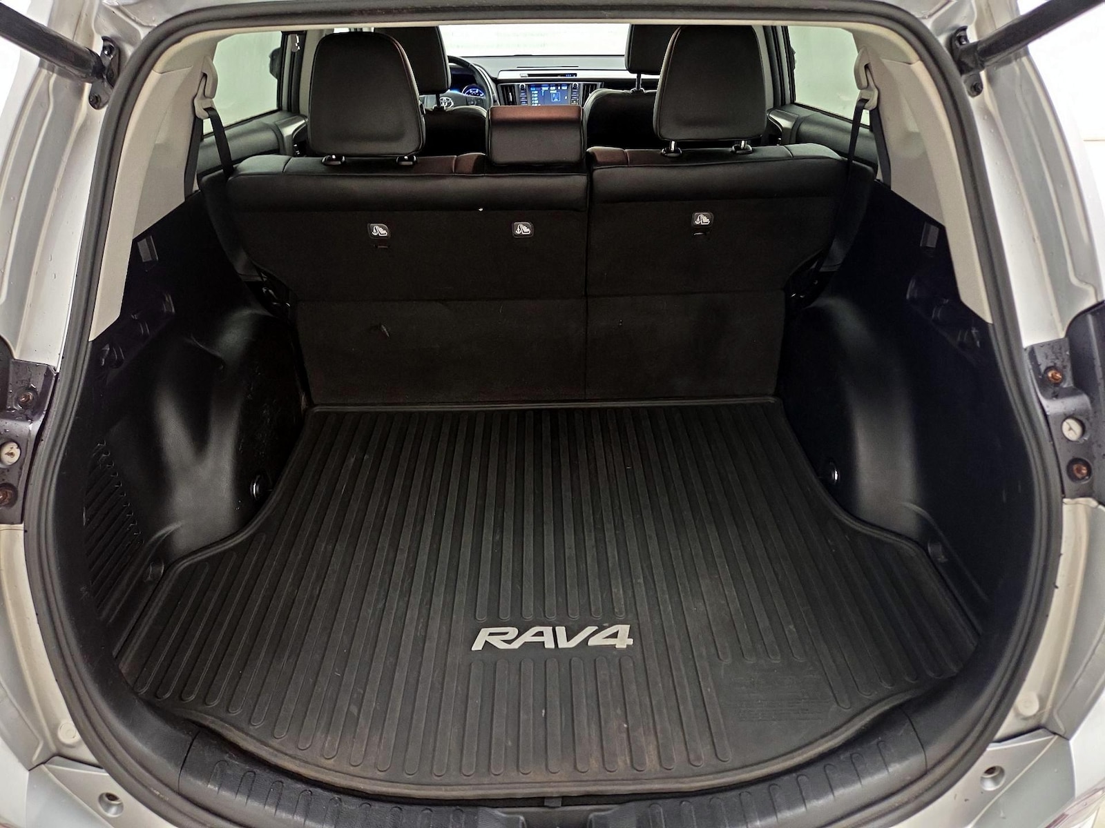 2017 Toyota RAV4 Limited - Photo 22