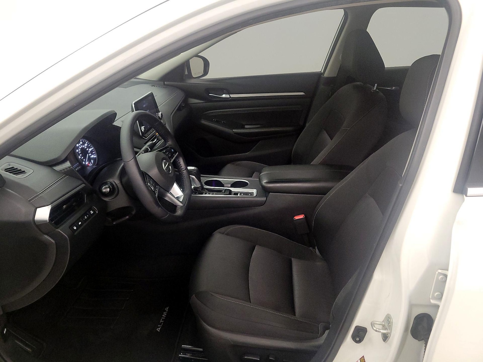 2019 Nissan Altima SV - Photo 12
