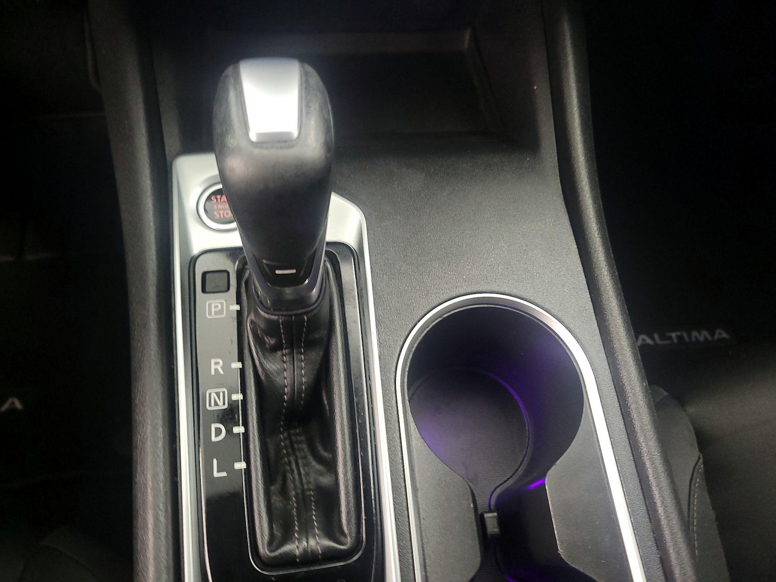 2019 Nissan Altima SV - Photo 18