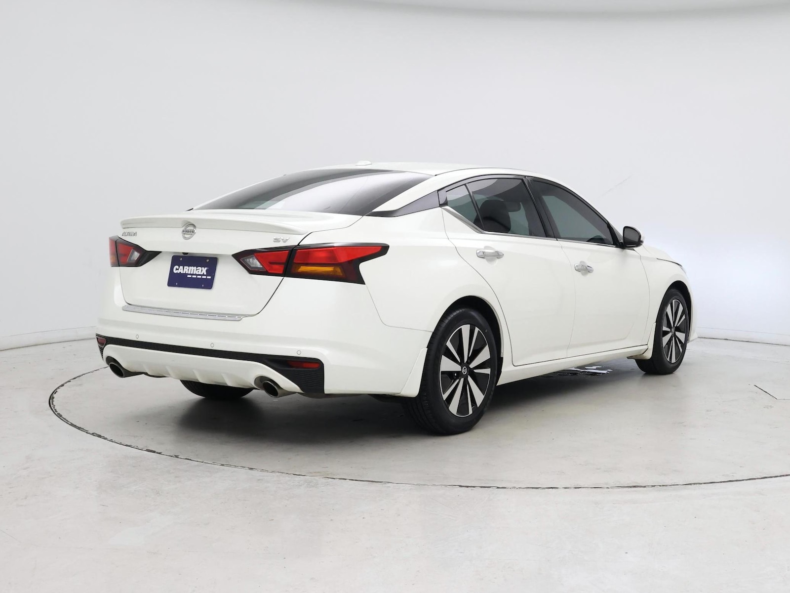 2019 Nissan Altima SV - Photo 9