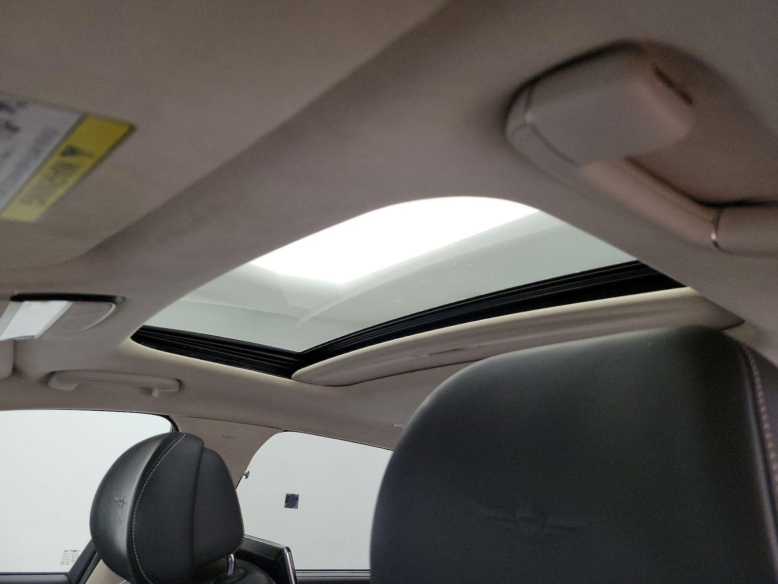 Sunroof(s) & Overhead Airbags