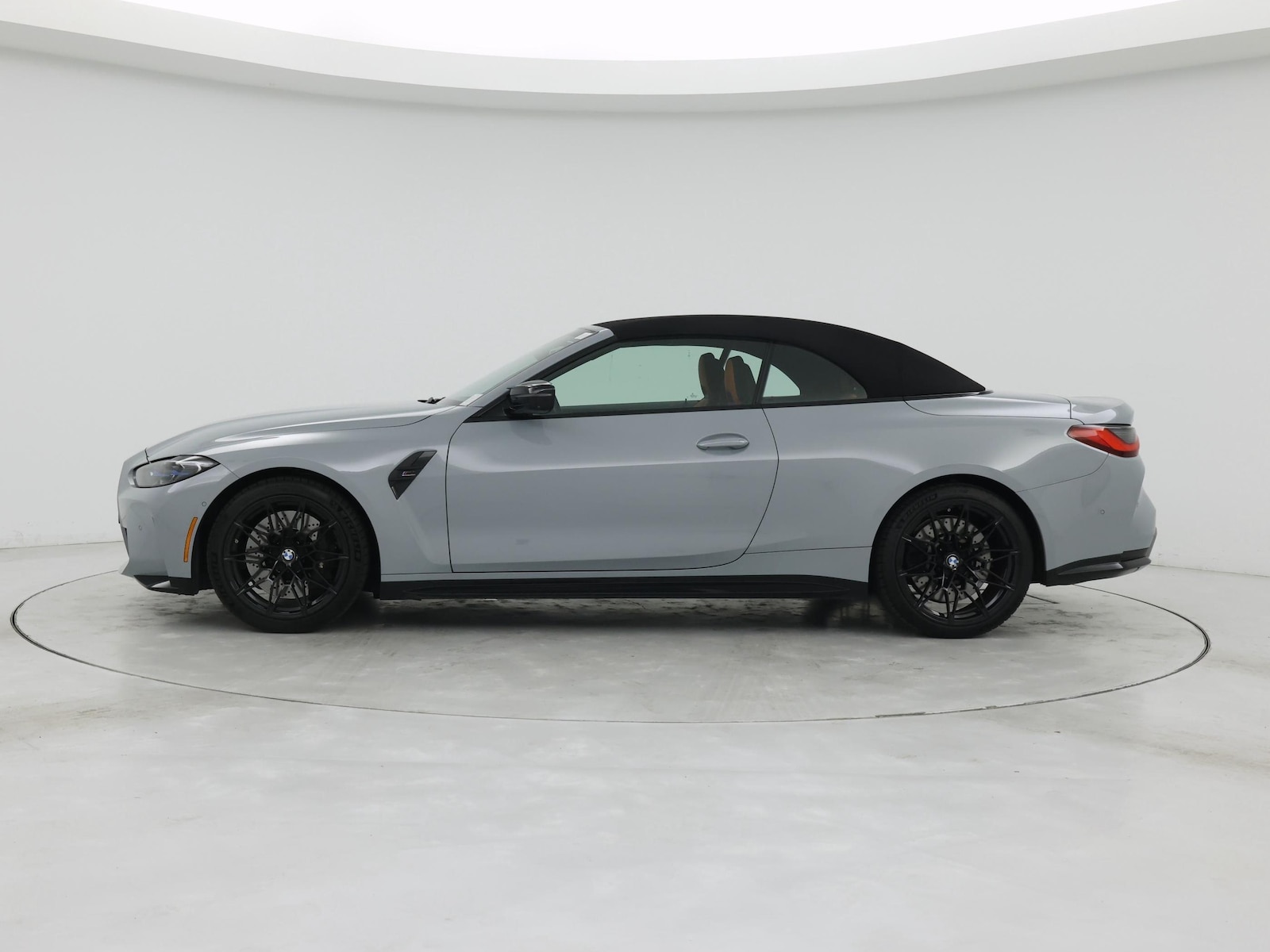 2024 BMW M4 Convertible Base - Photo 4