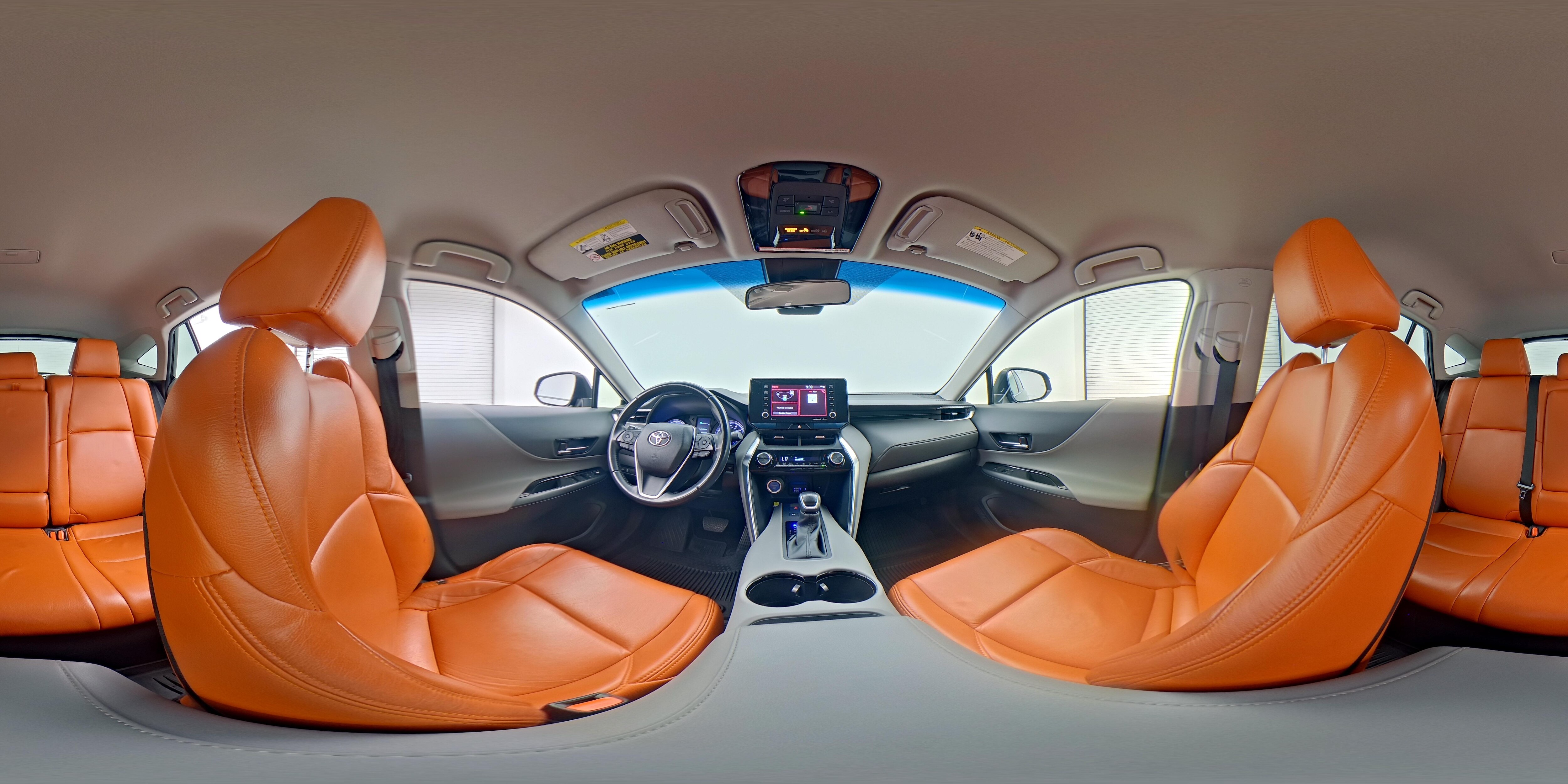 2022 Toyota Venza LE - Photo 23
