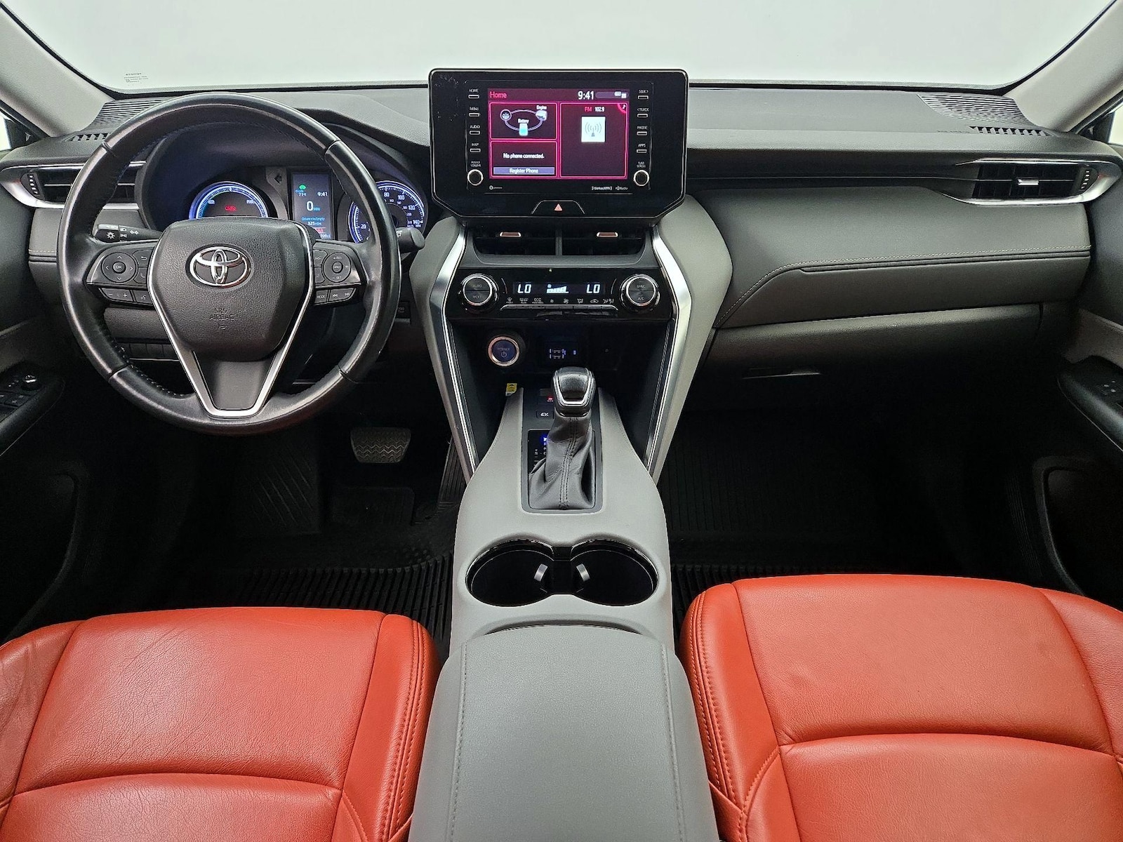 2022 Toyota Venza LE - Photo 10