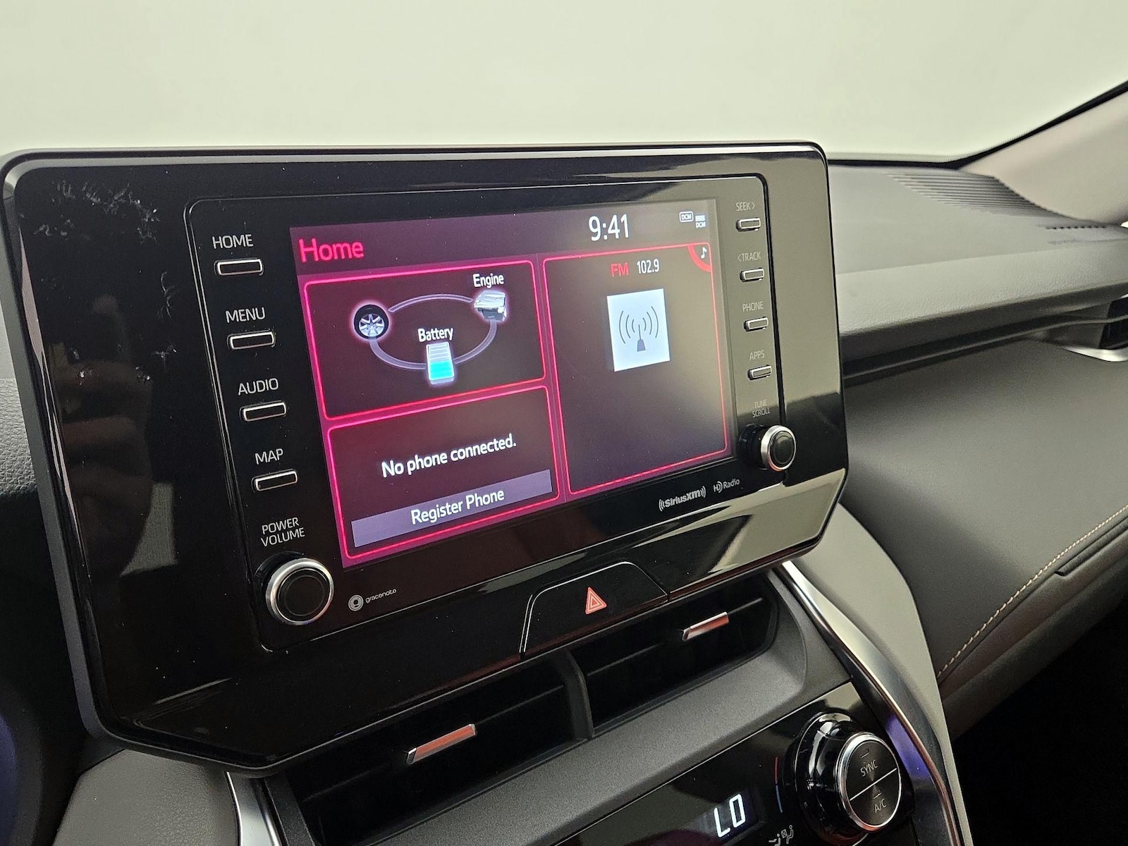 2022 Toyota Venza LE - Photo 15