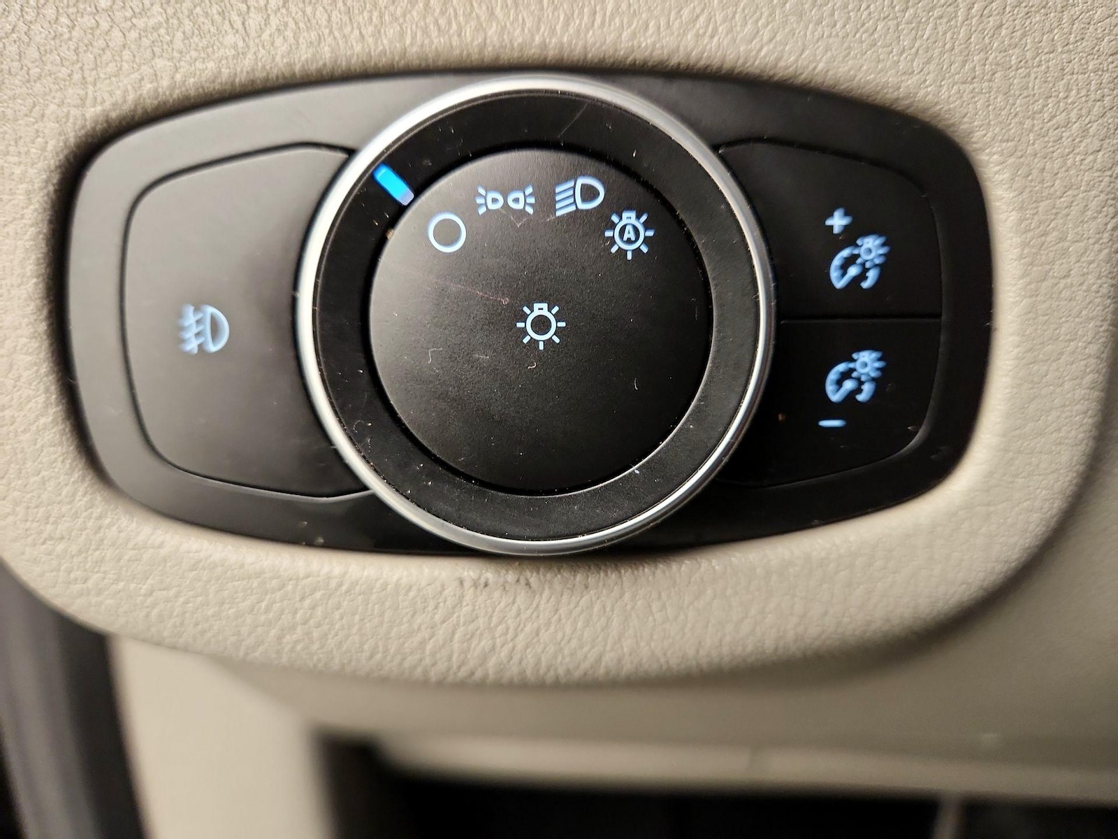 2020 Ford Transit Connect XLT - Photo 14