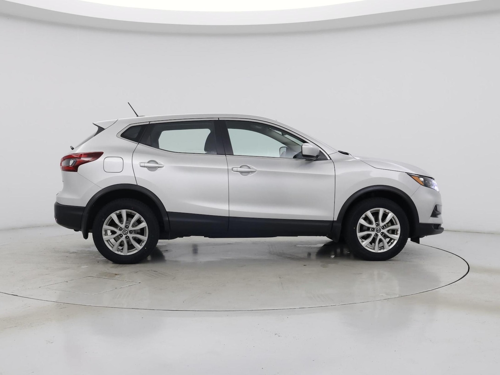 2021 Nissan Rogue Sport S - Photo 8
