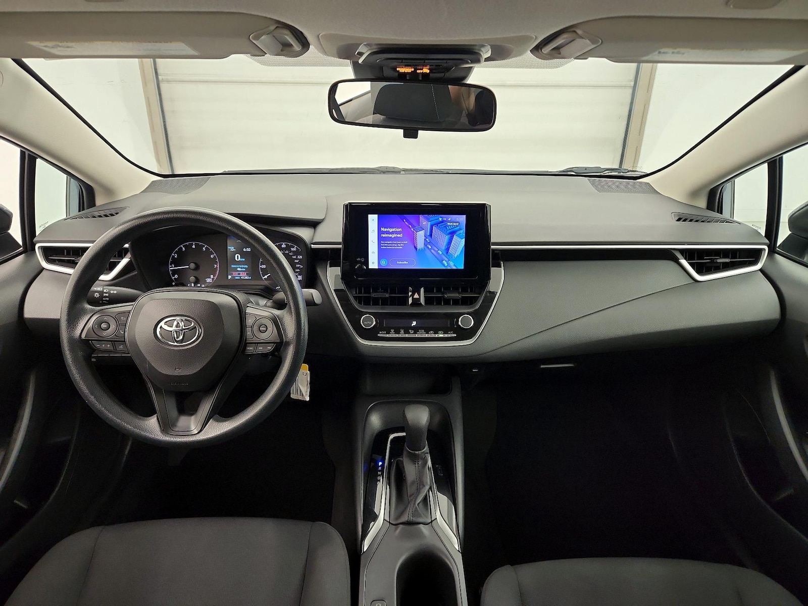 2023 Toyota Corolla LE - Photo 10