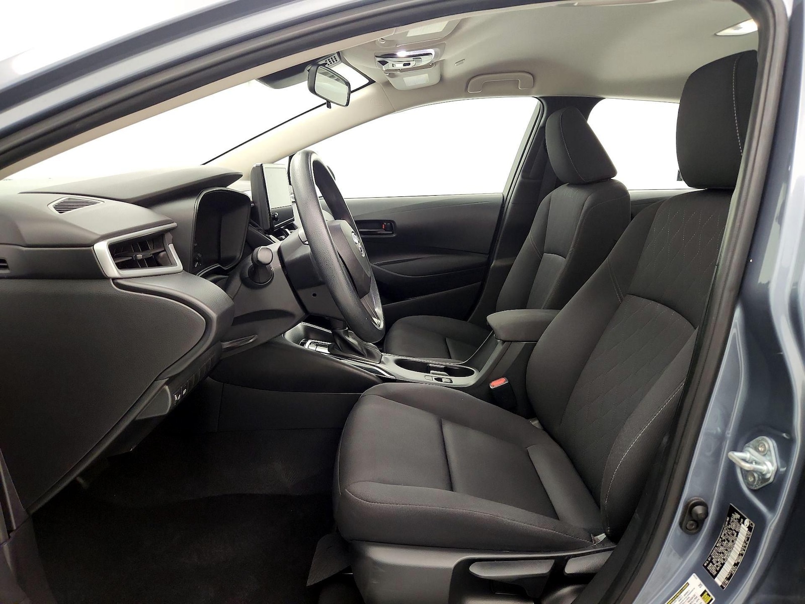 2023 Toyota Corolla LE - Photo 12