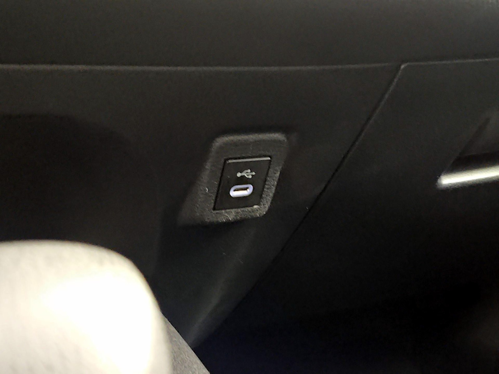 2023 Toyota Corolla LE - Photo 20