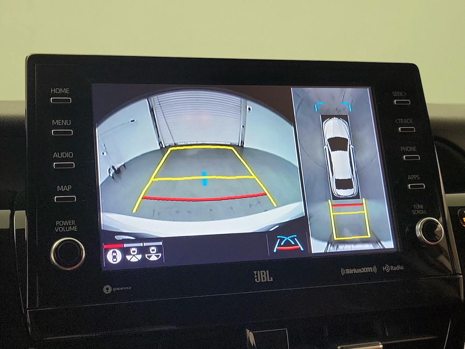 2022 Toyota Camry XSE - Photo 14