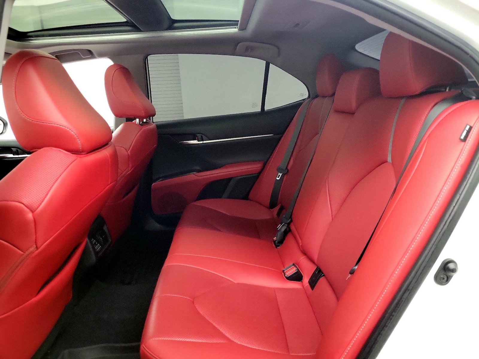 2022 Toyota Camry XSE - Photo 19