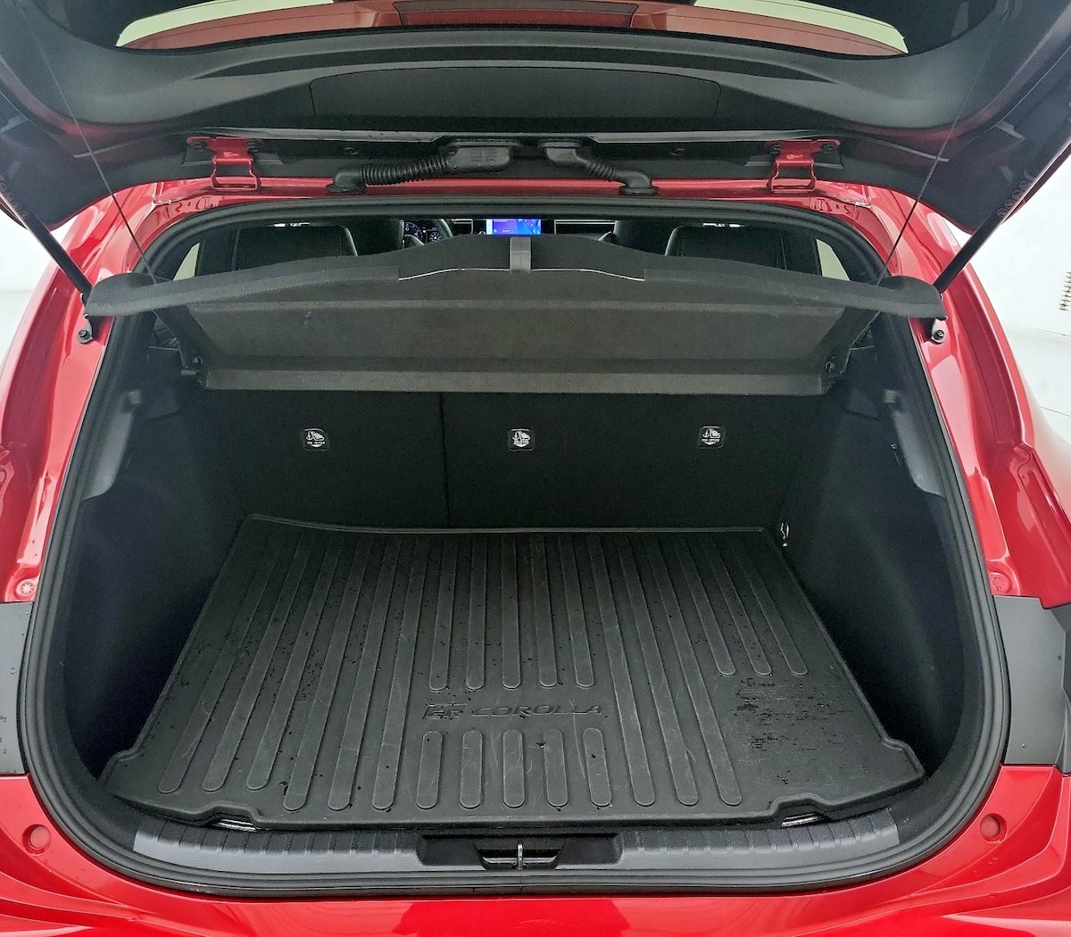 Trunk/Cargo (Seats Up)