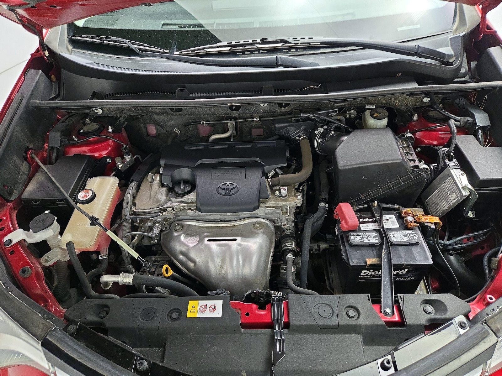 2017 Toyota RAV4 XLE - Photo 23