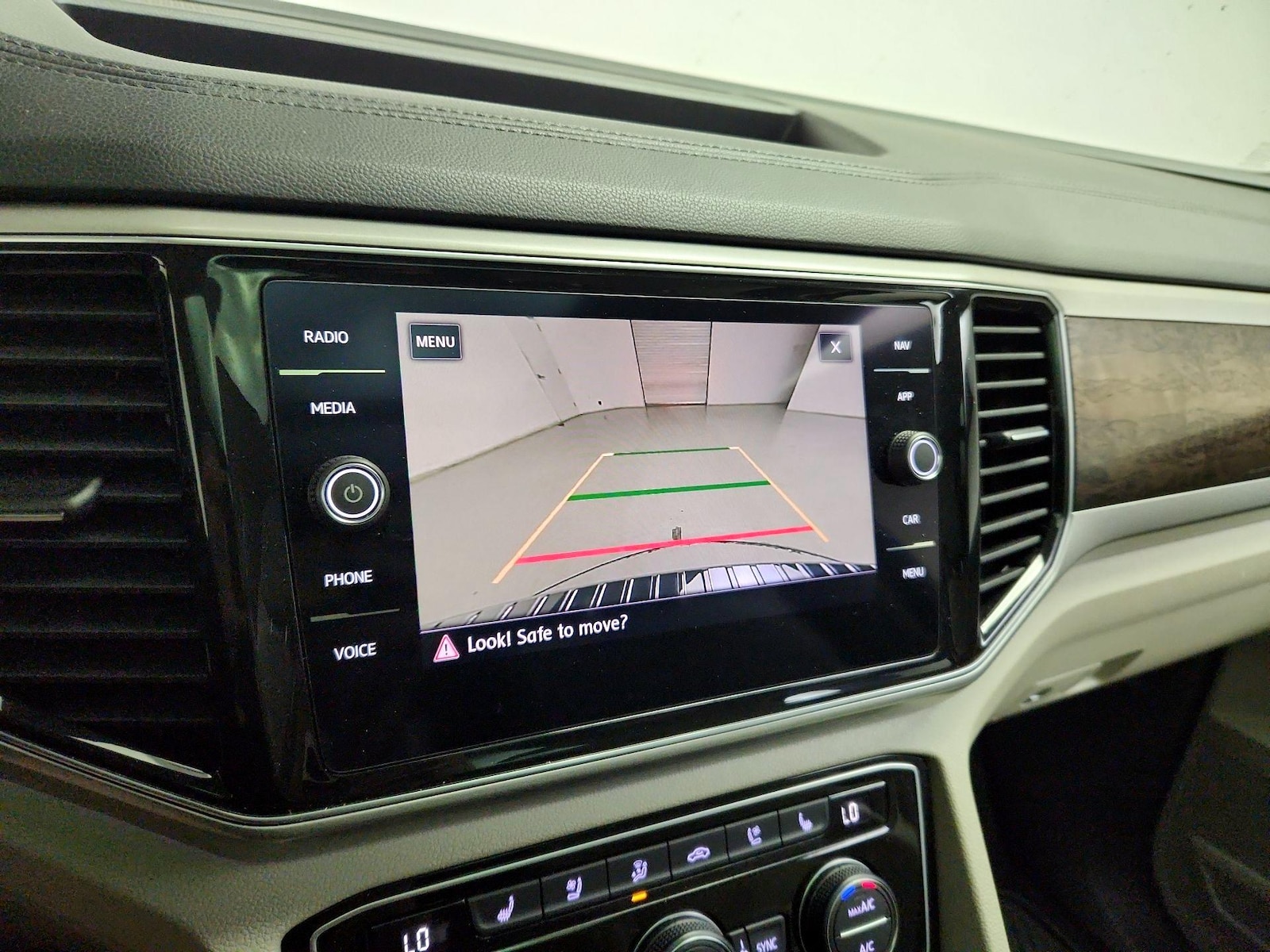 2019 Volkswagen Atlas SEL Premium - Photo 16