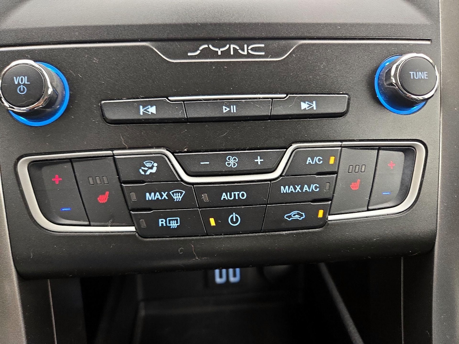 2020 Ford Fusion Hybrid SEL - Photo 18
