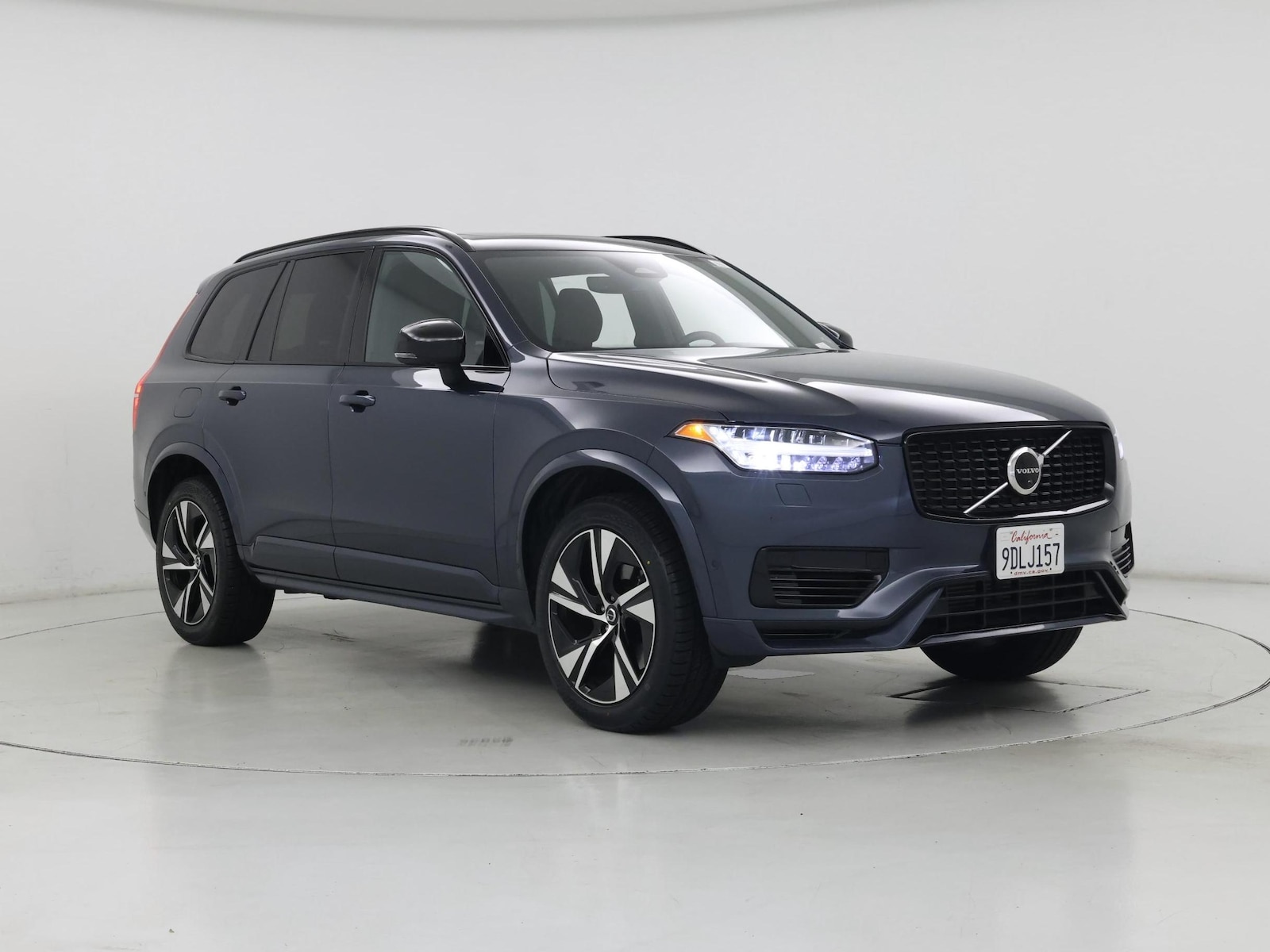 2023 Volvo XC90 Recharge PHEV T8 Plus Dark Theme, photo 2