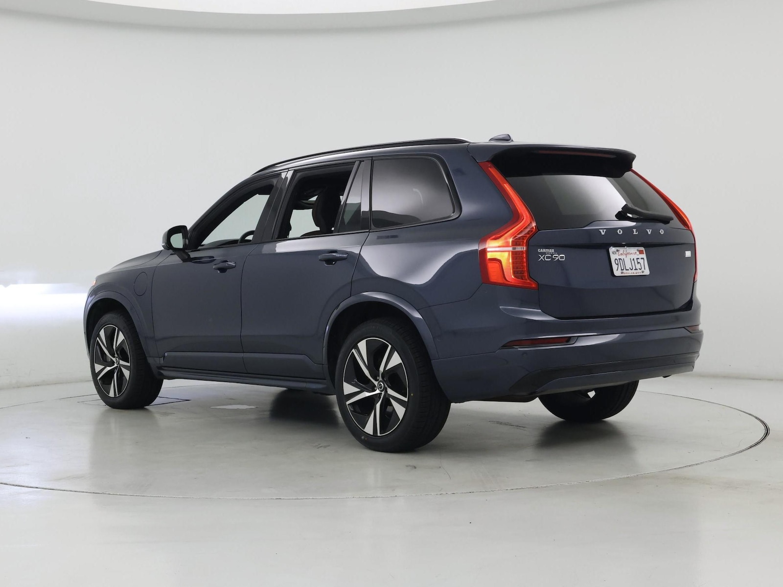 2023 Volvo XC90 Recharge PHEV T8 Plus Dark Theme, photo 3