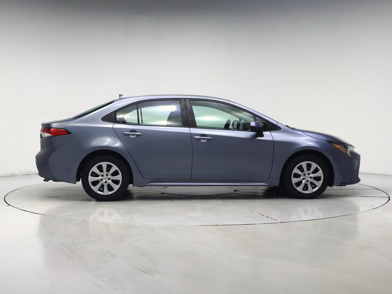 2020 Toyota Corolla LE - Photo 8
