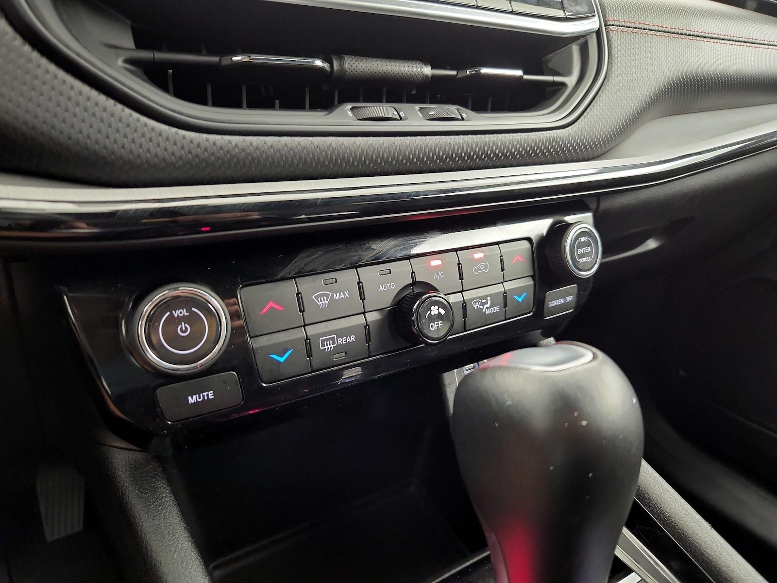 2025 Jeep Compass Trailhawk - Photo 17