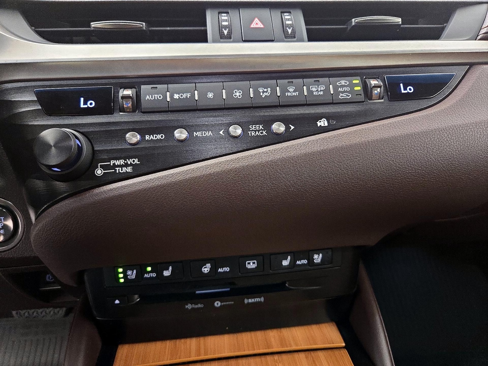 2019 Lexus ES 350 Luxury - Photo 18