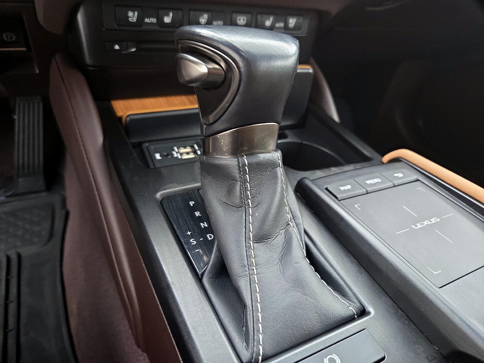 2019 Lexus ES 350 Luxury - Photo 19