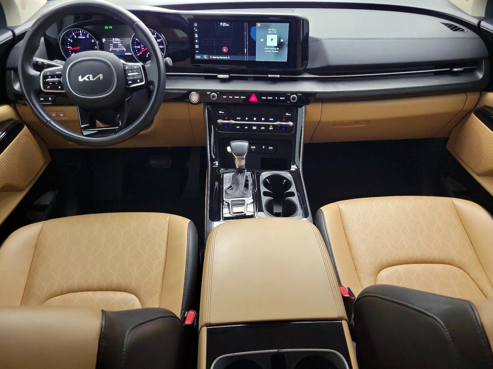 Apple CarPlay® & Android Auto™