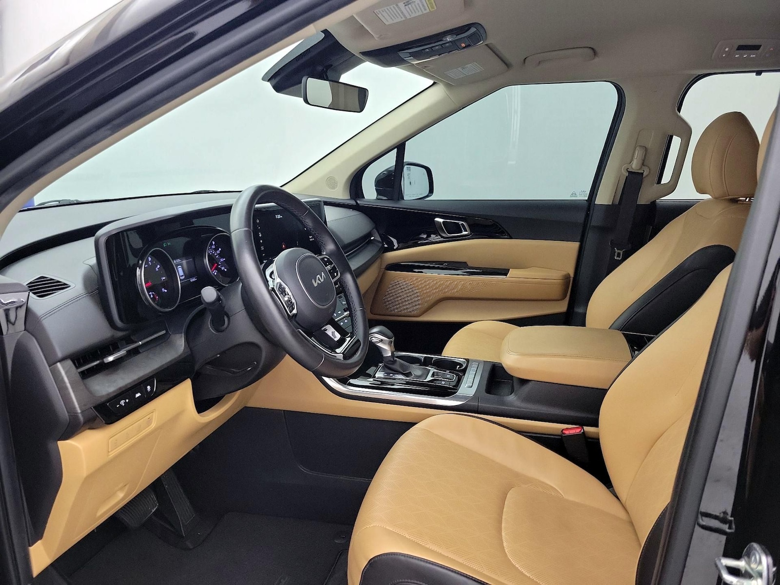 Side Airbags & Leatherette Seats