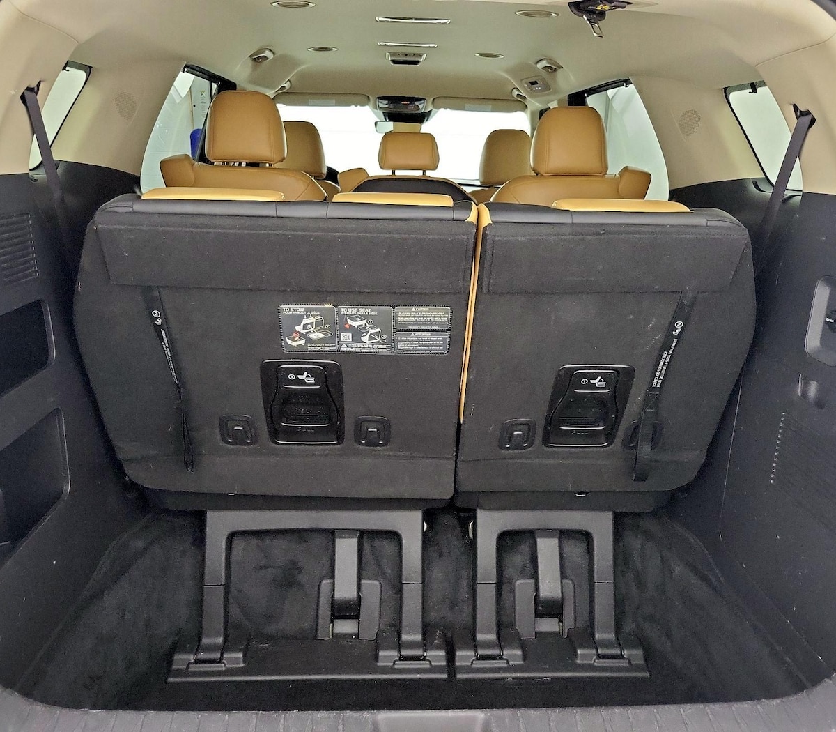 Trunk/Cargo (Seats Up)