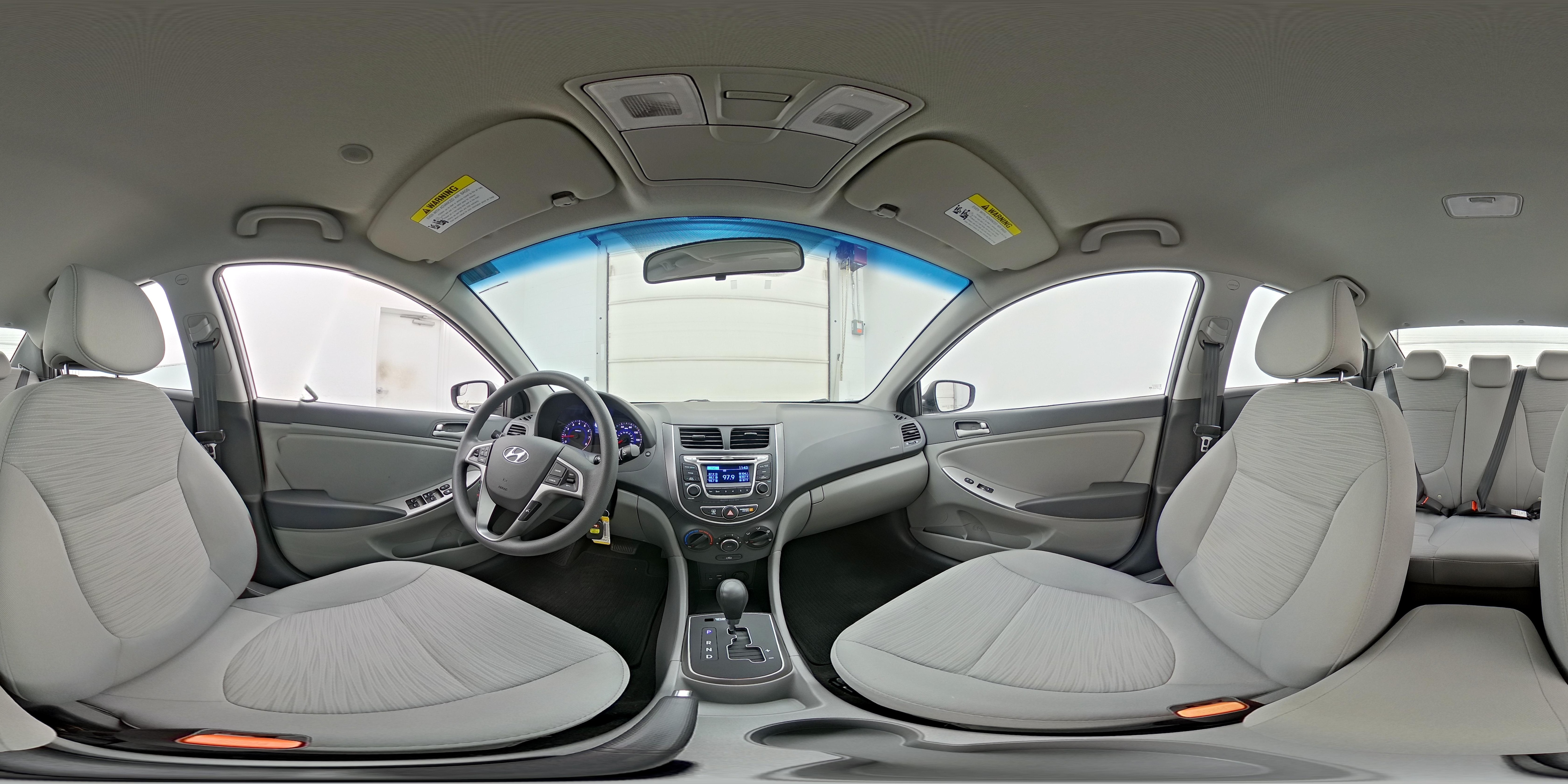 2016 Hyundai Accent SE - Photo 23
