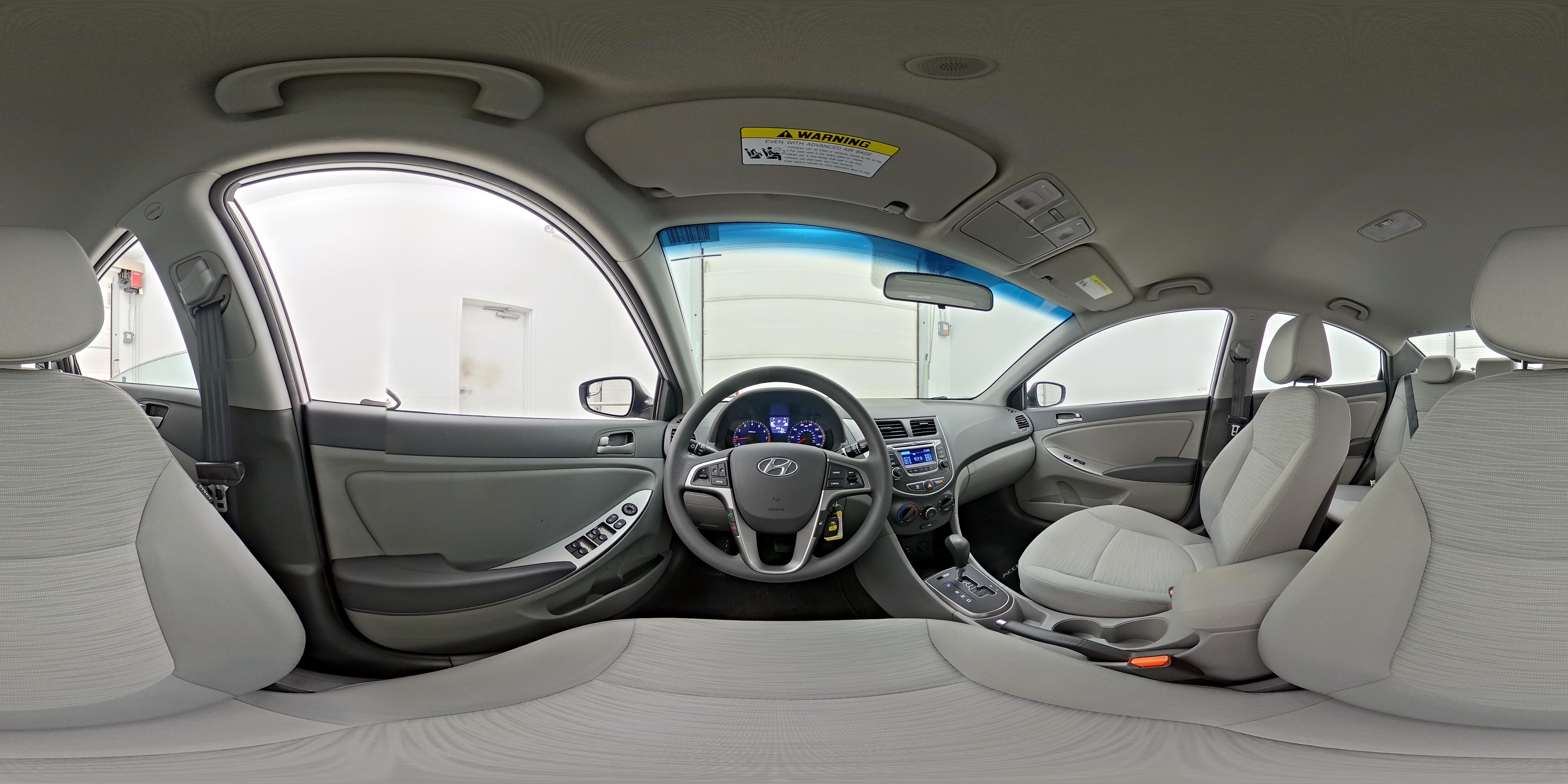 2016 Hyundai Accent SE - Photo 25